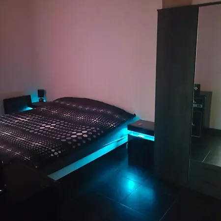 Les Pieds Dans L'eau * 툴롱